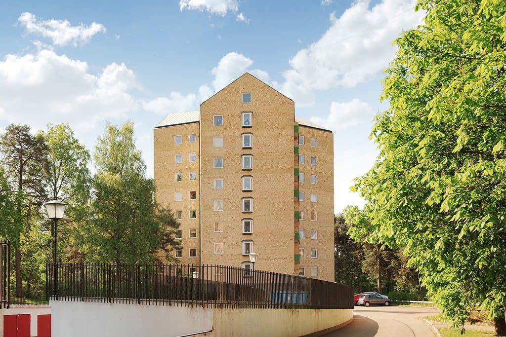 Vitmåragatan 6, Västerås